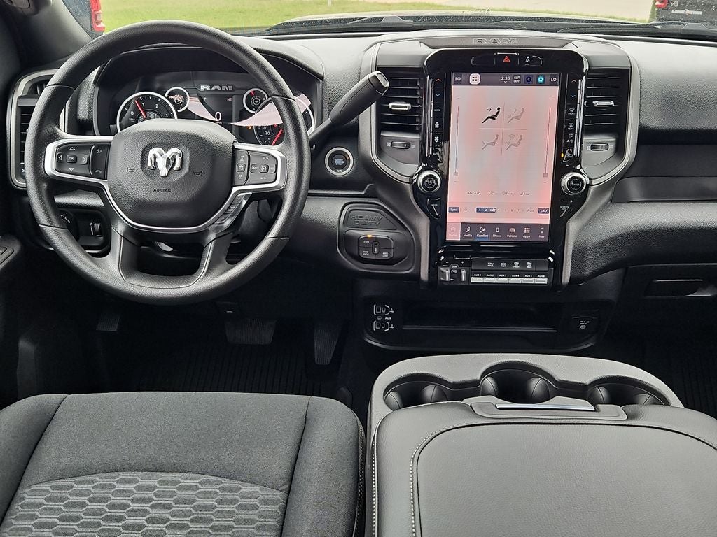 2026 RAM 3500 RAM 3500 TRADESMAN CREW CAB 4X4 8' BOX