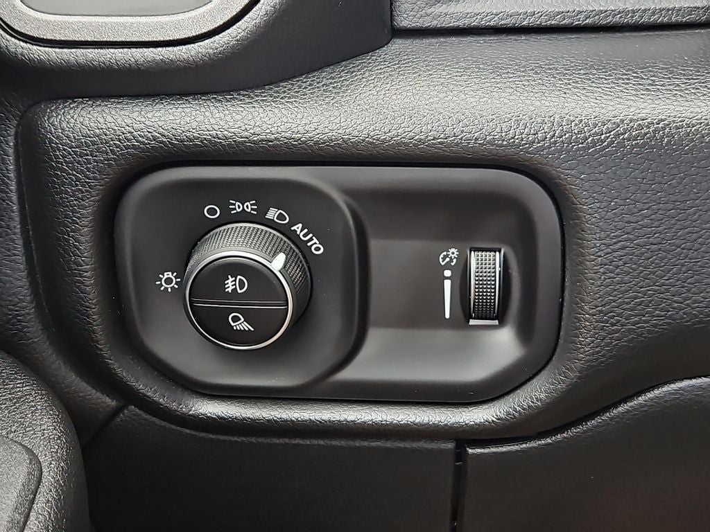 2026 RAM 3500 RAM 3500 TRADESMAN CREW CAB 4X4 8' BOX