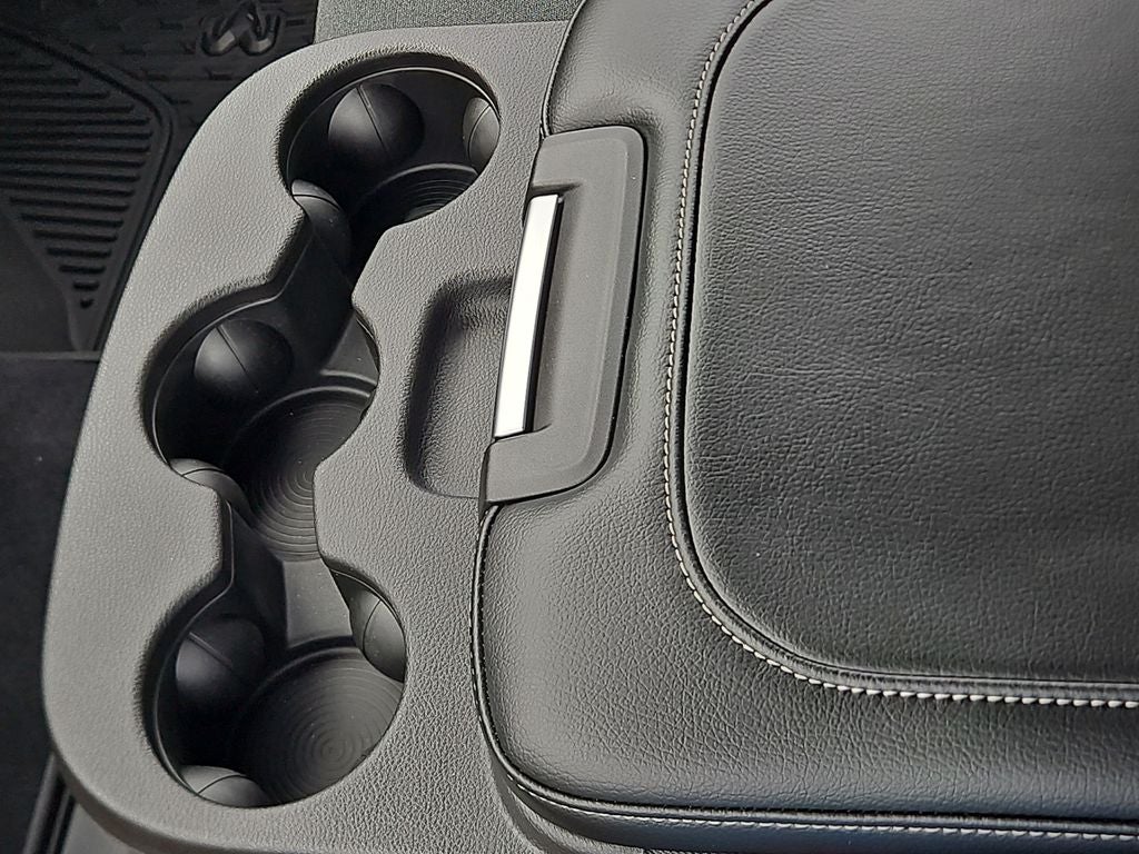 2026 RAM 3500 RAM 3500 TRADESMAN CREW CAB 4X4 8' BOX