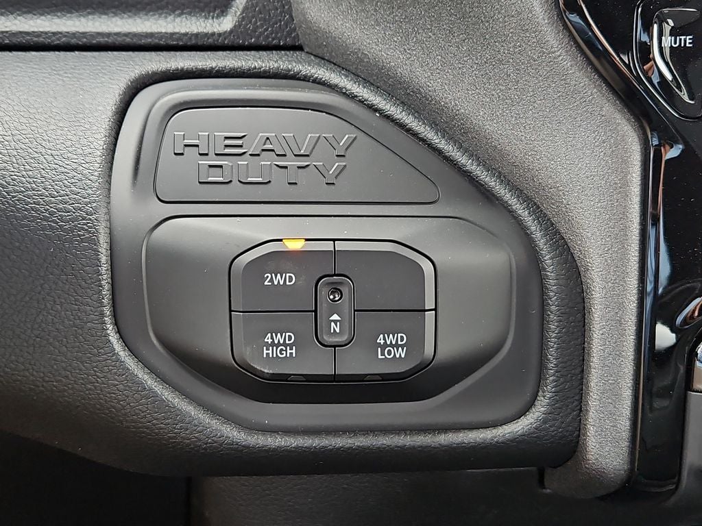 2026 RAM 3500 RAM 3500 TRADESMAN CREW CAB 4X4 8' BOX