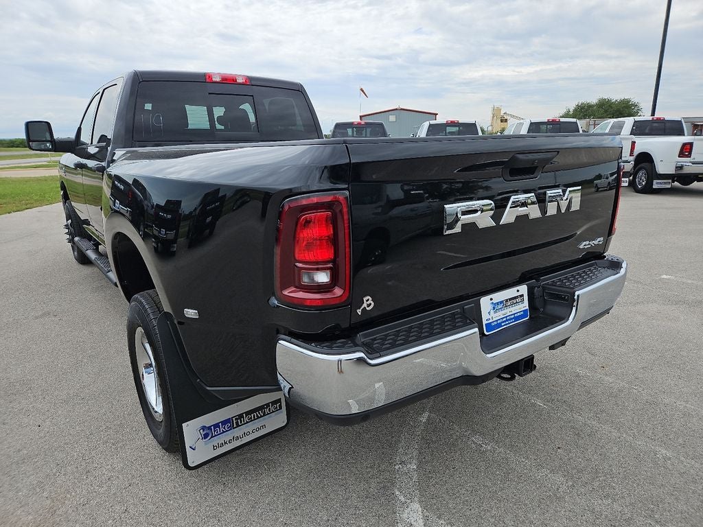 2026 RAM 3500 RAM 3500 TRADESMAN CREW CAB 4X4 8' BOX