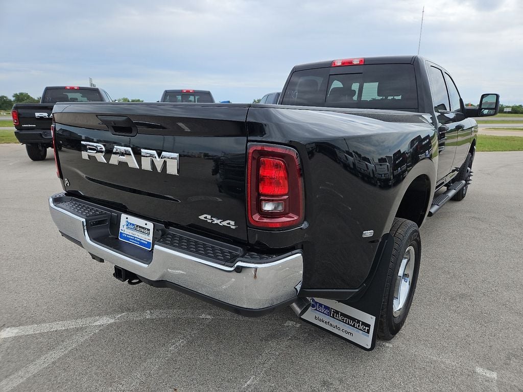 2026 RAM 3500 RAM 3500 TRADESMAN CREW CAB 4X4 8' BOX