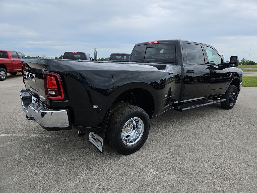 2026 RAM 3500 RAM 3500 TRADESMAN CREW CAB 4X4 8' BOX