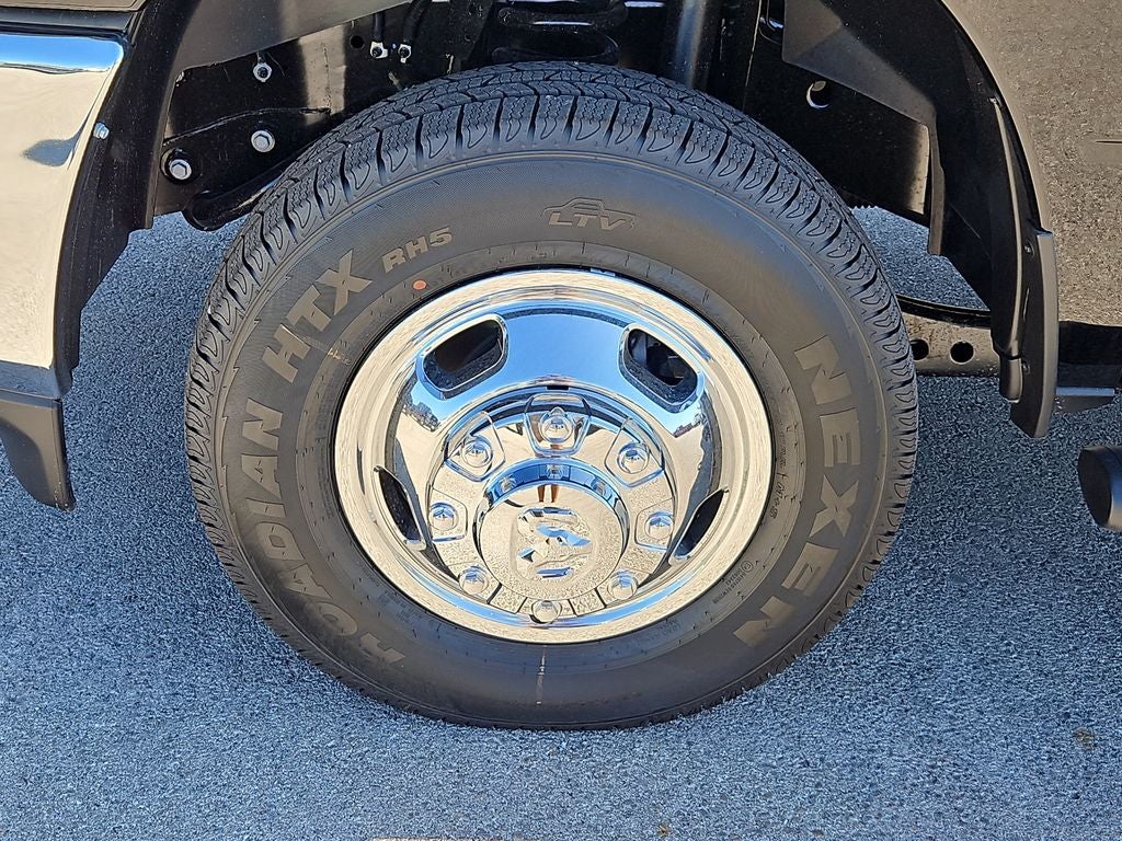 2027 RAM 3500 RAM 3500 TRADESMAN CREW CAB 4X4 8' BOX
