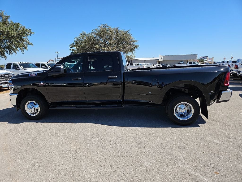 2027 RAM 3500 RAM 3500 TRADESMAN CREW CAB 4X4 8' BOX