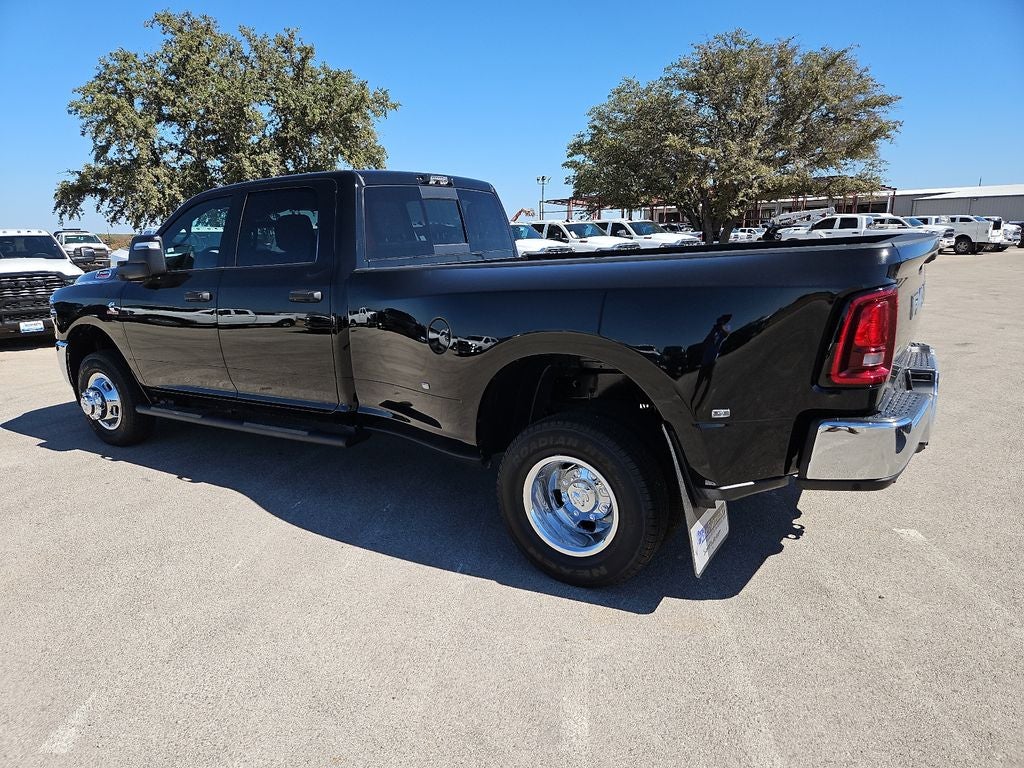 2027 RAM 3500 RAM 3500 TRADESMAN CREW CAB 4X4 8' BOX