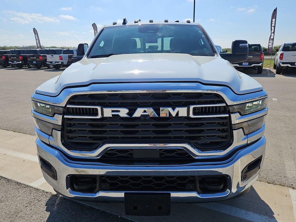 2026 RAM 3500 RAM 3500 TRADESMAN CREW CAB 4X4 8' BOX