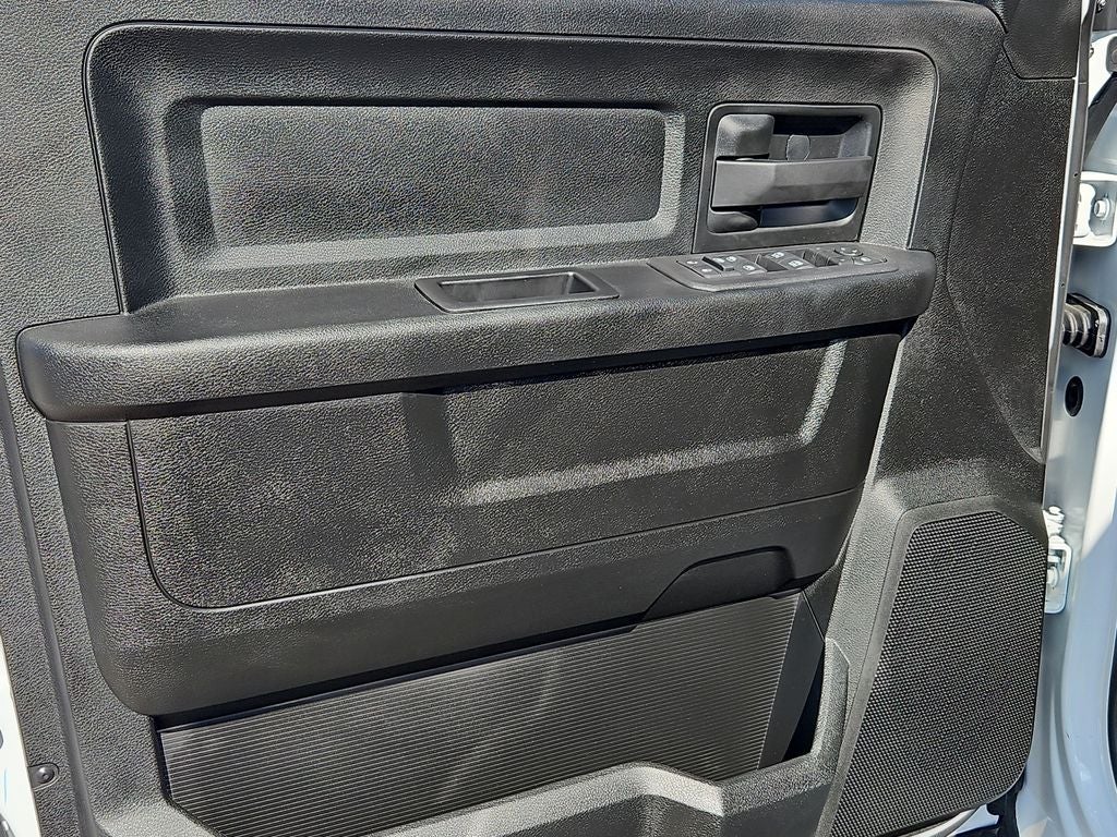 2026 RAM 3500 RAM 3500 TRADESMAN CREW CAB 4X4 8' BOX