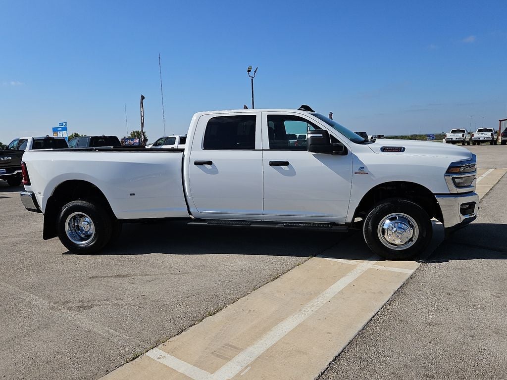2026 RAM 3500 RAM 3500 TRADESMAN CREW CAB 4X4 8' BOX
