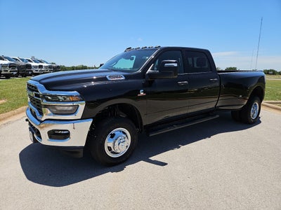 2026 RAM 3500 RAM 3500 TRADESMAN CREW CAB 4X4 8' BOX