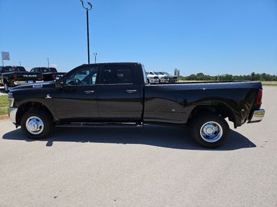 2026 RAM 3500 RAM 3500 TRADESMAN CREW CAB 4X4 8' BOX