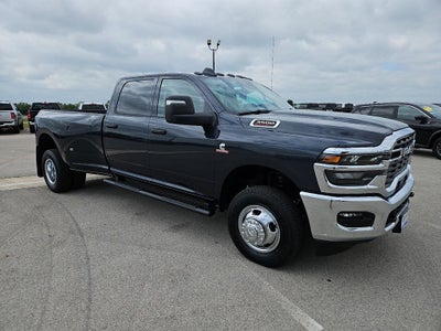 2026 RAM 3500 RAM 3500 TRADESMAN CREW CAB 4X4 8' BOX