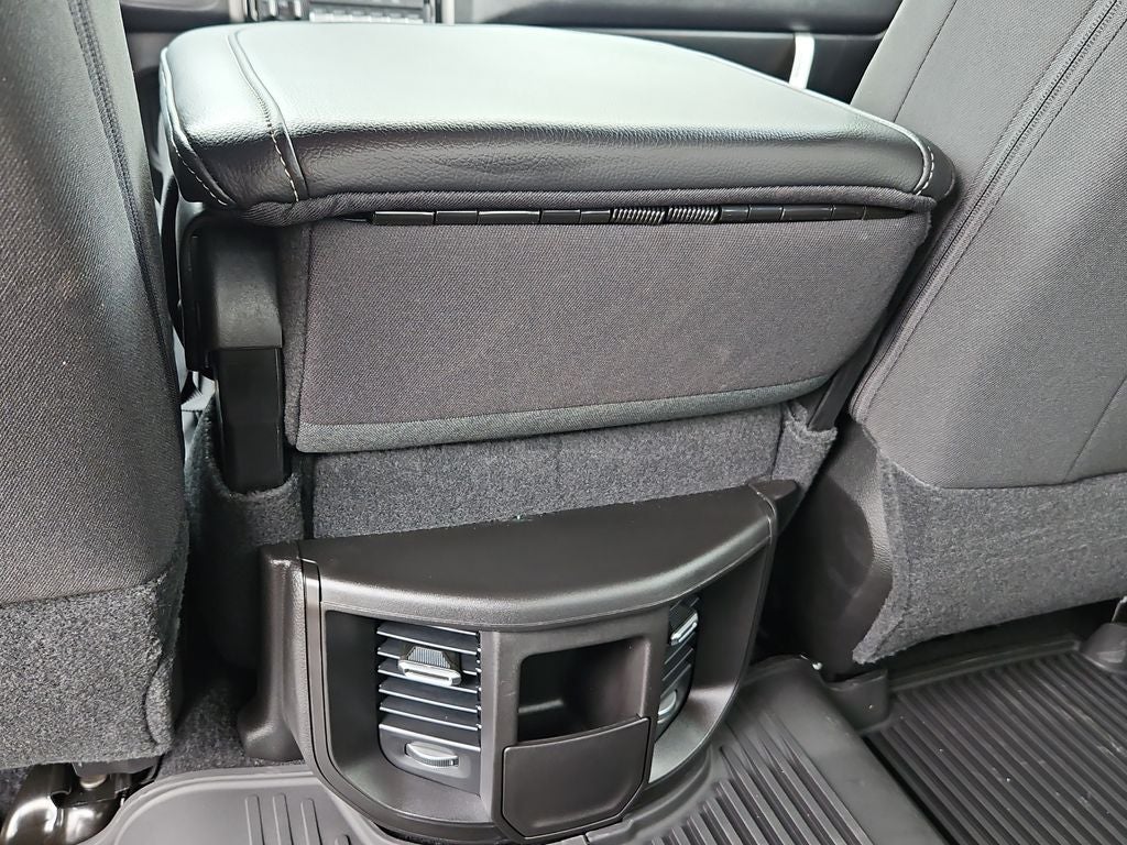 2026 RAM 3500 RAM 3500 TRADESMAN CREW CAB 4X4 8' BOX