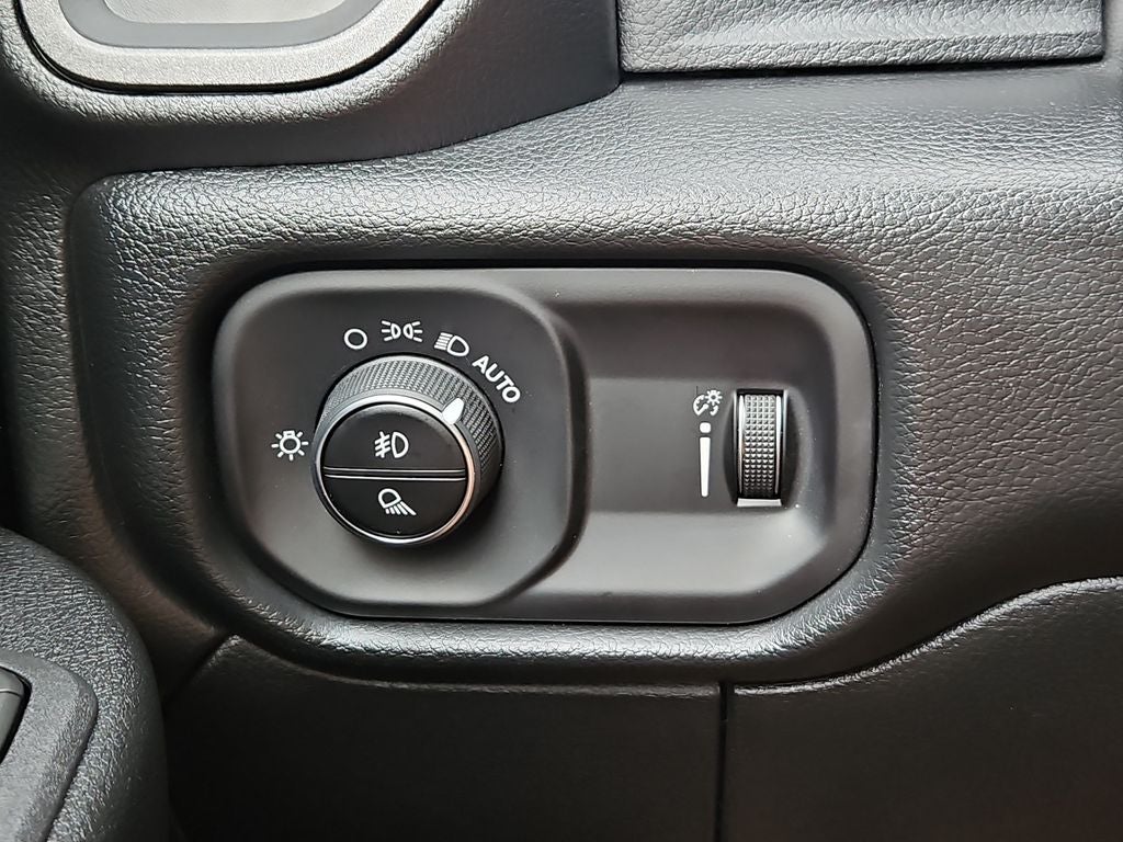 2026 RAM 3500 RAM 3500 TRADESMAN CREW CAB 4X4 8' BOX