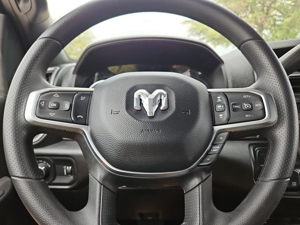 2026 RAM 3500 RAM 3500 TRADESMAN CREW CAB 4X4 8' BOX