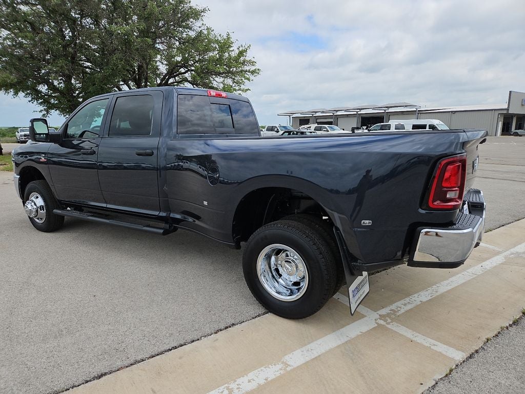 2026 RAM 3500 RAM 3500 TRADESMAN CREW CAB 4X4 8' BOX