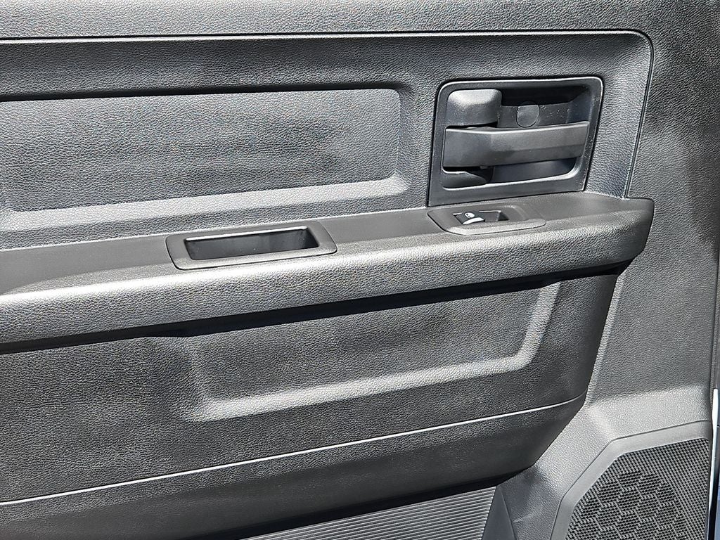 2027 RAM 3500 RAM 3500 TRADESMAN CREW CAB 4X4 8' BOX