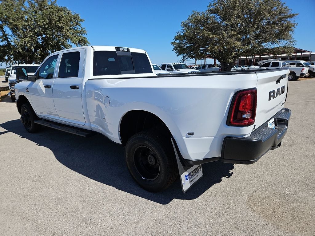 2027 RAM 3500 RAM 3500 TRADESMAN CREW CAB 4X4 8' BOX