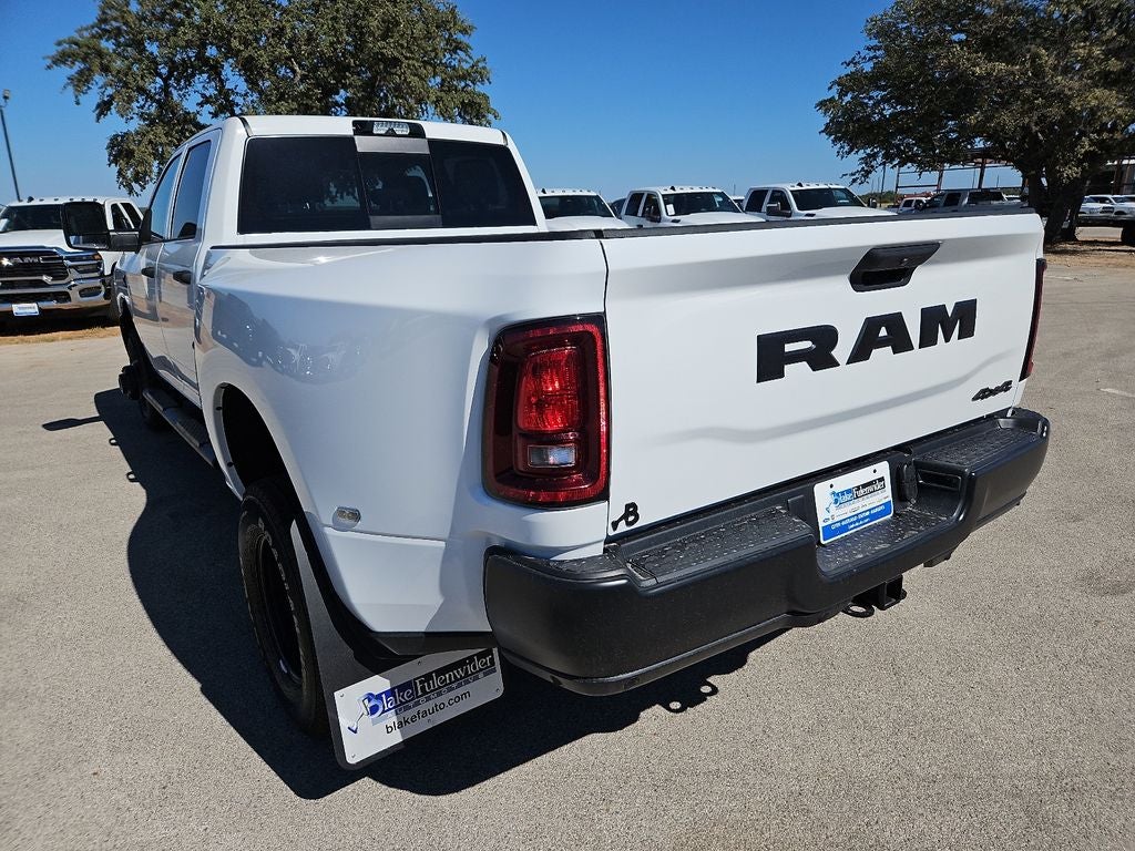 2027 RAM 3500 RAM 3500 TRADESMAN CREW CAB 4X4 8' BOX