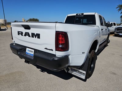 2027 RAM 3500 RAM 3500 TRADESMAN CREW CAB 4X4 8' BOX
