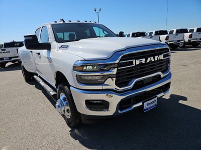 2027 RAM 3500 RAM 3500 TRADESMAN CREW CAB 4X4 8' BOX