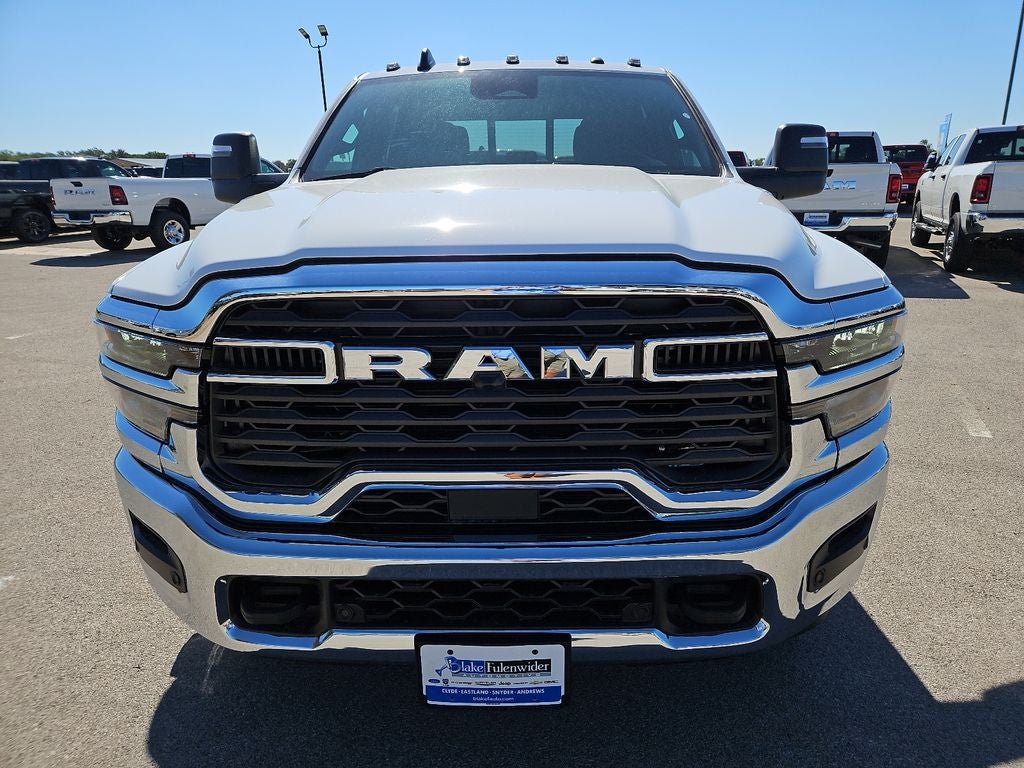 2027 RAM 3500 RAM 3500 TRADESMAN CREW CAB 4X4 8' BOX