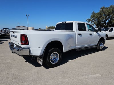 2027 RAM 3500 RAM 3500 TRADESMAN CREW CAB 4X4 8' BOX