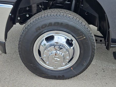 2026 RAM 3500 RAM 3500 TRADESMAN CREW CAB 4X4 8' BOX