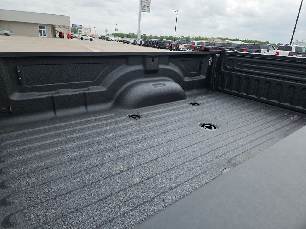 2026 RAM 3500 RAM 3500 TRADESMAN CREW CAB 4X4 8' BOX