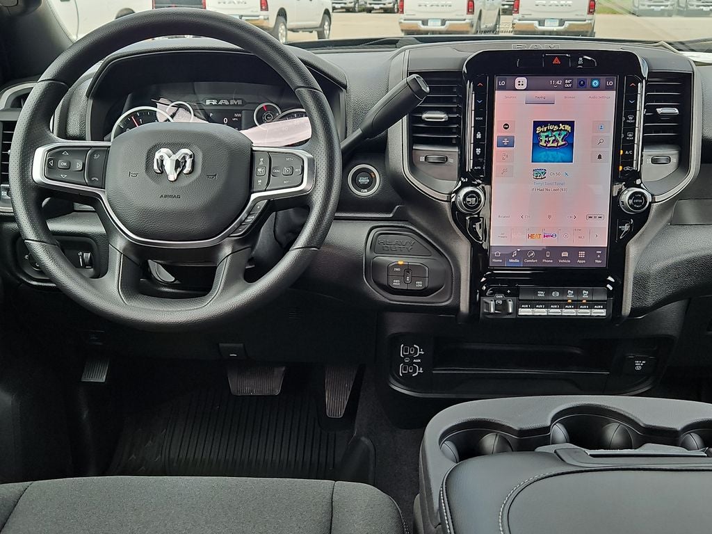 2026 RAM 3500 RAM 3500 TRADESMAN CREW CAB 4X4 8' BOX