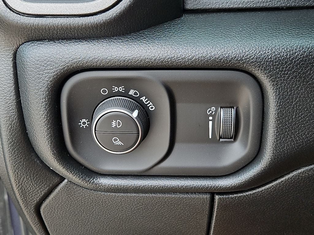 2026 RAM 3500 RAM 3500 TRADESMAN CREW CAB 4X4 8' BOX