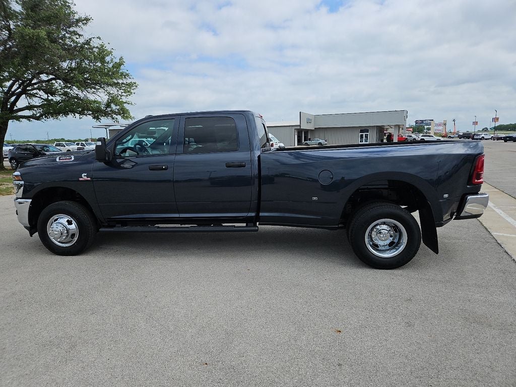 2026 RAM 3500 RAM 3500 TRADESMAN CREW CAB 4X4 8' BOX