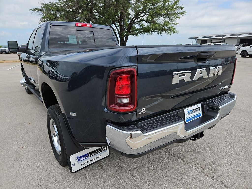 2026 RAM 3500 RAM 3500 TRADESMAN CREW CAB 4X4 8' BOX