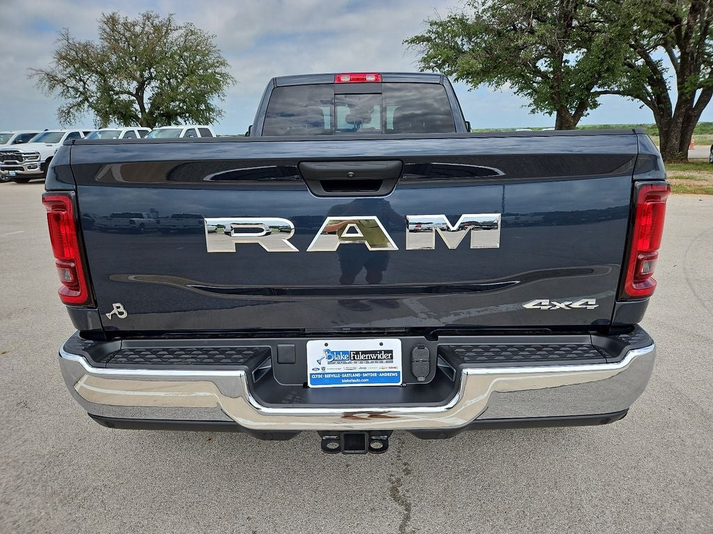 2026 RAM 3500 RAM 3500 TRADESMAN CREW CAB 4X4 8' BOX