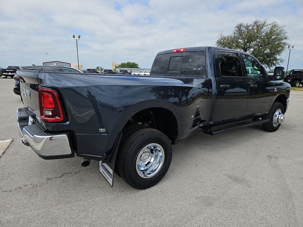 2026 RAM 3500 RAM 3500 TRADESMAN CREW CAB 4X4 8' BOX