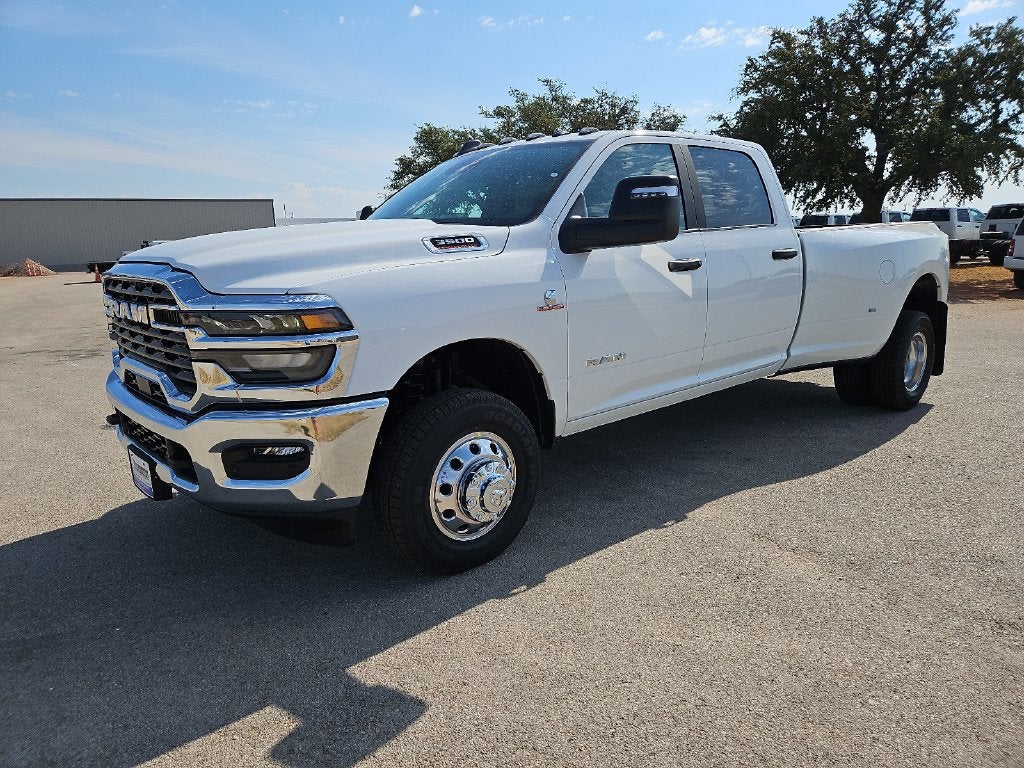 2027 RAM 3500 RAM 3500 LONE STAR CREW CAB 4X4 8' BOX