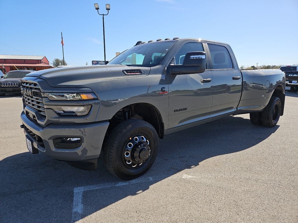 2026 RAM 3500 RAM 3500 LONE STAR CREW CAB 4X4 8' BOX