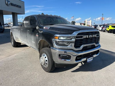 2025 RAM 3500 Lone Star Crew Cab 4x4 8' Box