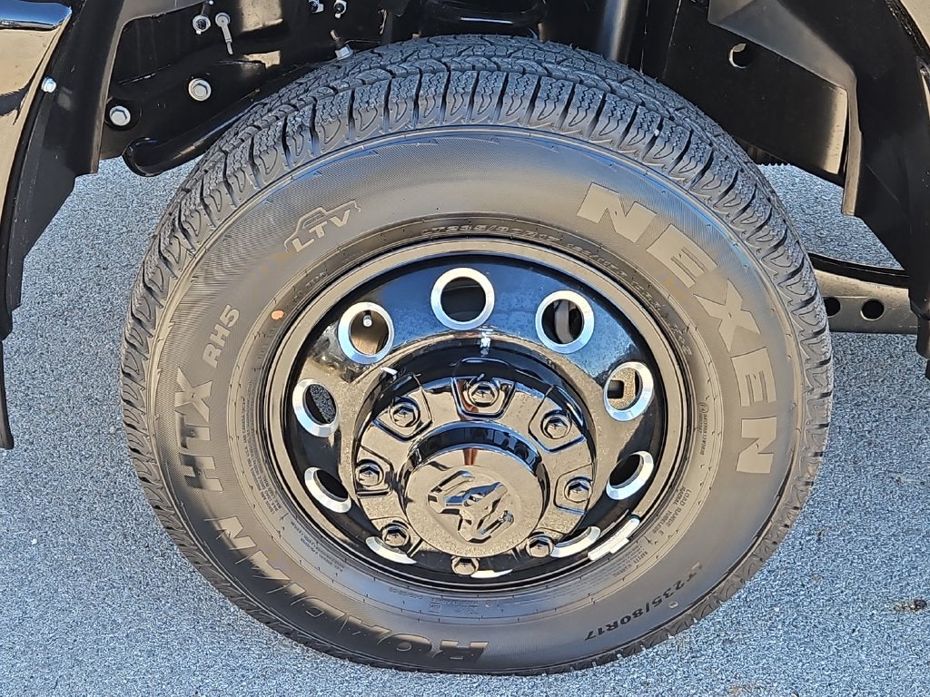 2027 RAM 3500 RAM 3500 LARAMIE CREW CAB 4X4 8' BOX