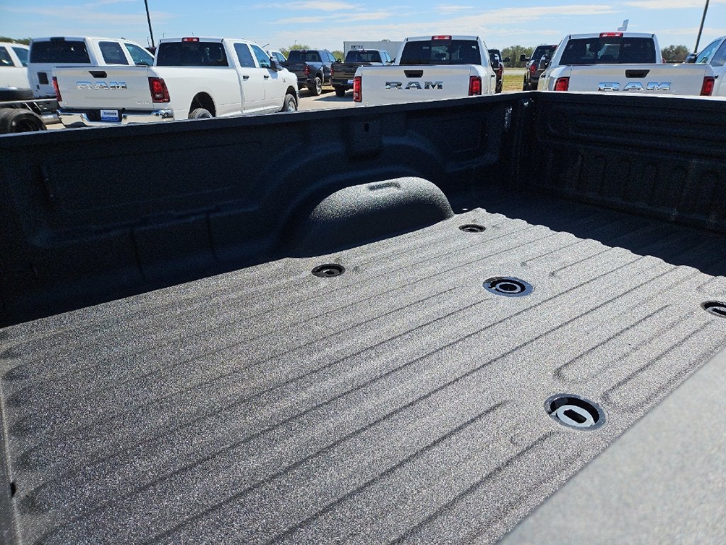 2027 RAM 3500 RAM 3500 LARAMIE CREW CAB 4X4 8' BOX