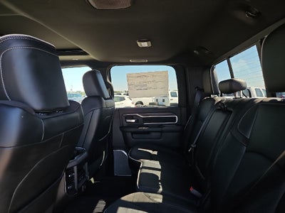 2027 RAM 3500 RAM 3500 LARAMIE CREW CAB 4X4 8' BOX
