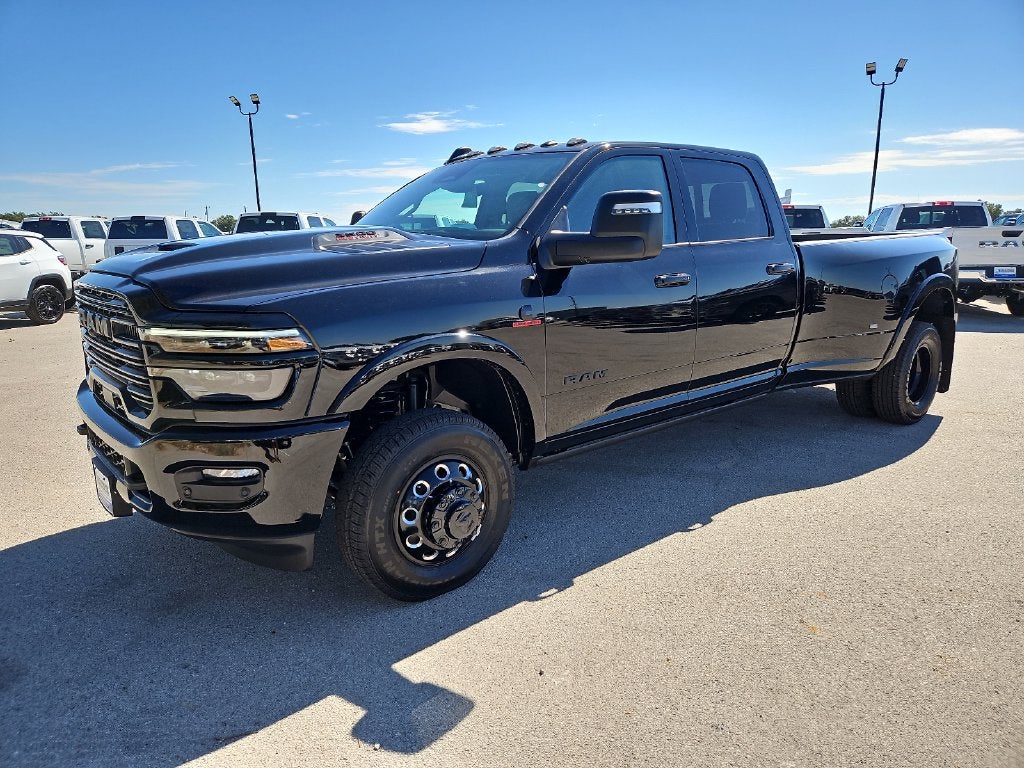 2027 RAM 3500 RAM 3500 LARAMIE CREW CAB 4X4 8' BOX