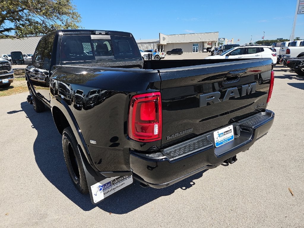 2027 RAM 3500 RAM 3500 LARAMIE CREW CAB 4X4 8' BOX
