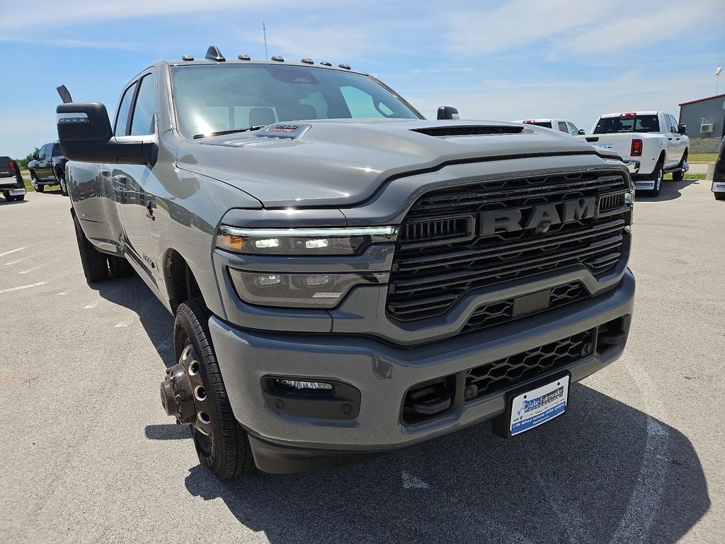 2026 RAM 3500 RAM 3500 LARAMIE CREW CAB 4X4 8' BOX