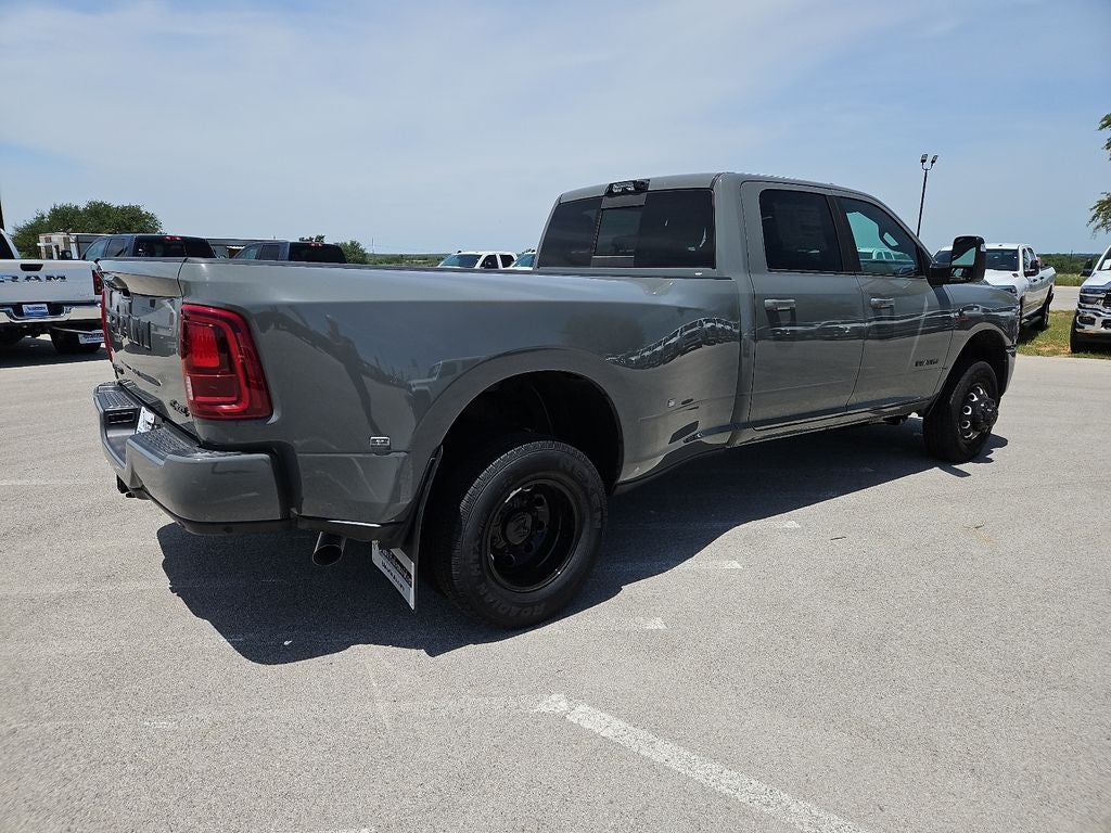 2026 RAM 3500 RAM 3500 LARAMIE CREW CAB 4X4 8' BOX