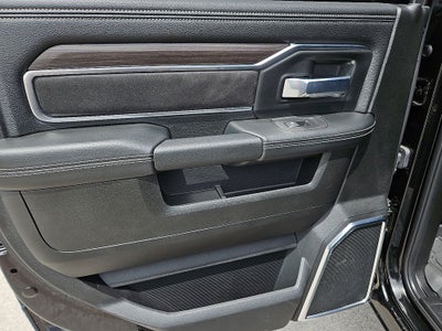 2026 RAM 3500 Laramie Crew Cab 4x4 8' Box