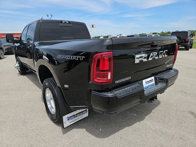 2026 RAM 3500 Laramie Crew Cab 4x4 8' Box