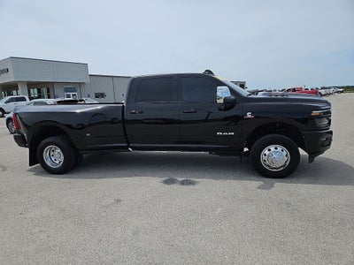 2026 RAM 3500 Laramie Crew Cab 4x4 8' Box