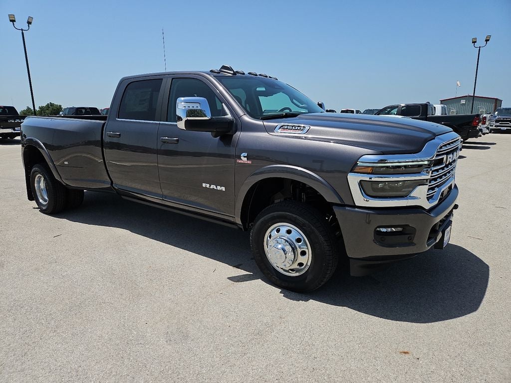 2026 RAM 3500 RAM 3500 LIMITED LONGHORN CREW CAB 4X4 8' BOX