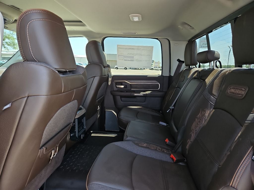 2026 RAM 3500 RAM 3500 LIMITED LONGHORN CREW CAB 4X4 8' BOX